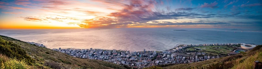 Crédence de cuisine en verre imprimé Montagne de la Table Signal Hill sunset viewpoint over Cape Town in Western Cape, South Africa