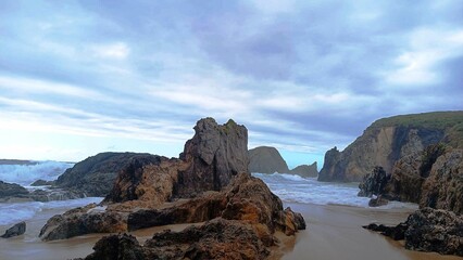 Acantilados de una playa de Valdoviño, Galicia