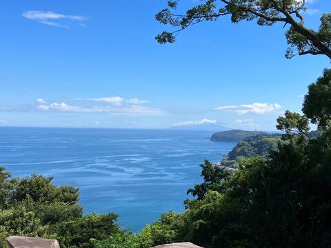 【小田原】相模湾の海と山の風景