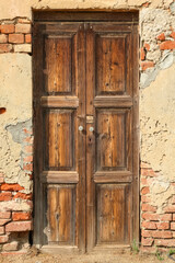 Old door ancient door vision detail particular farmhouse Po Valley
