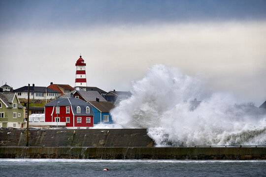Winter storms and clashing waves on Alnes, God&oslash;y, &Aring;lesund, Norway