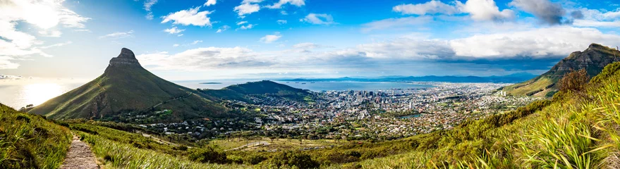 Deurstickers View of Cape Town from Kloof Corner hike at sunset in Cape Town, western Cape, South Africa © pierrick