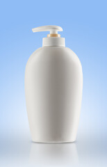 plastic liquid soap bottle with pump