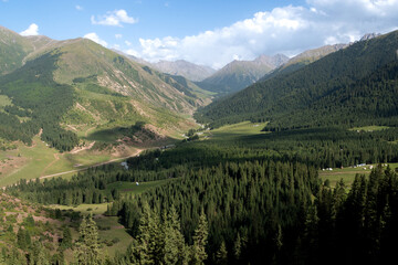 Un precioso valle de Kirguistán
