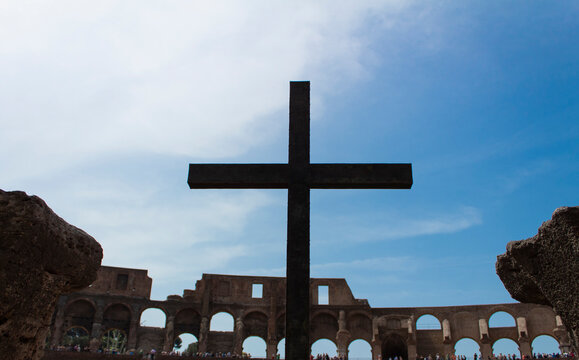 Cross inside the colosseum