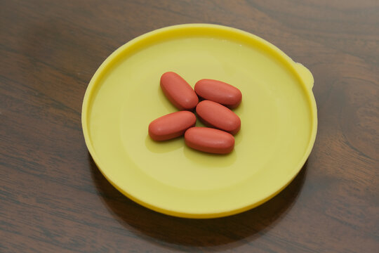 Pills medicine for Tuberculosis illness