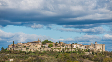 Obraz premium Village perché de Lussan, Gard, France