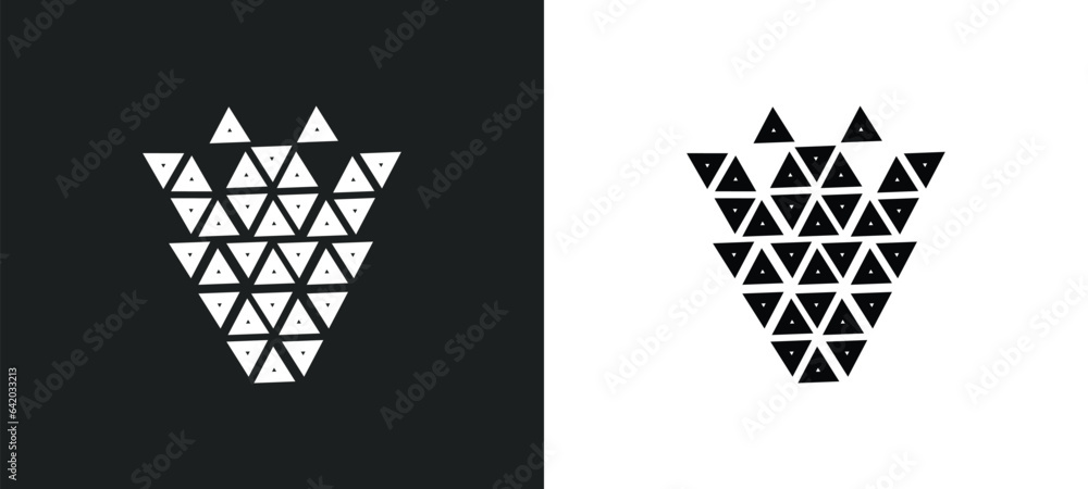 Poster polygonal giraffe icon isolated in white and black colors. polygonal giraffe outline vector icon fro