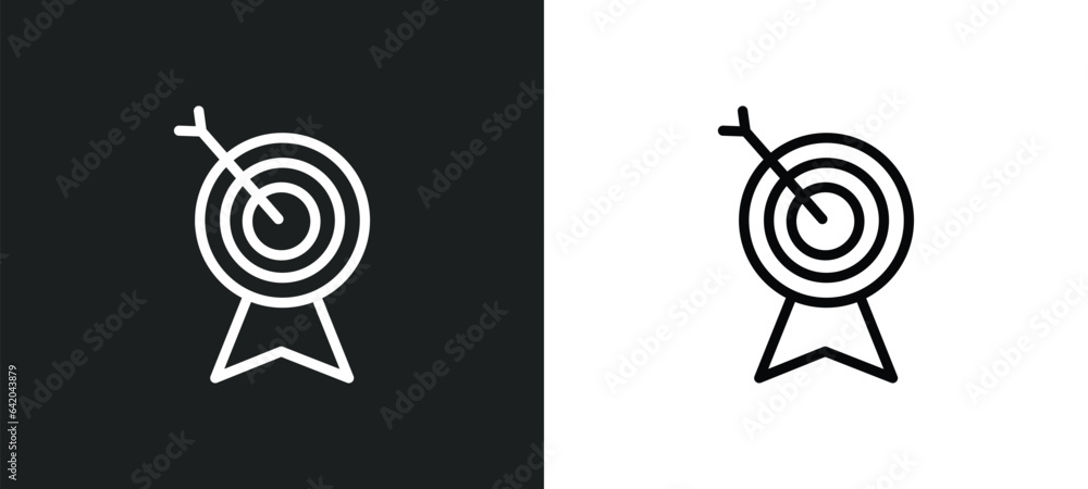 Aufkleber target icon isolated in white and black colors. target outline vector icon from business collection 