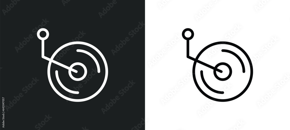Poster recorder player icon isolated in white and black colors. recorder player outline vector icon from mu