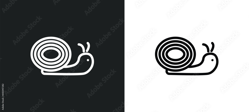 Poster snail icon isolated in white and black colors. snail outline vector icon from nature collection for 
