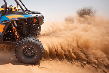 sand dune bashing ofrroad. utv rally buggy - 642065098