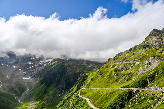 Wassen, Sustenpass, Susten Pass, Passstrasse, Bergstrasse, Bergbauer, Alpen, Schweizer Berge, Alpental, Uri, Sommer, Schweiz