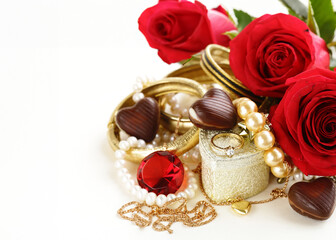 Fototapeta na wymiar gold jewelry rings, chains, pendants for a gift