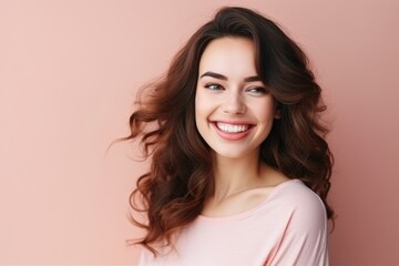 Fototapeta premium Portrait of a smilling brunette woman