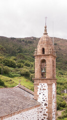 Fototapeta na wymiar Torre en iglesia medieval de aldea de Galicia
