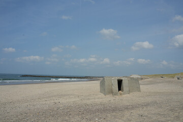 Alte Bunkeranlage an der Nordseeküste von Dänemark