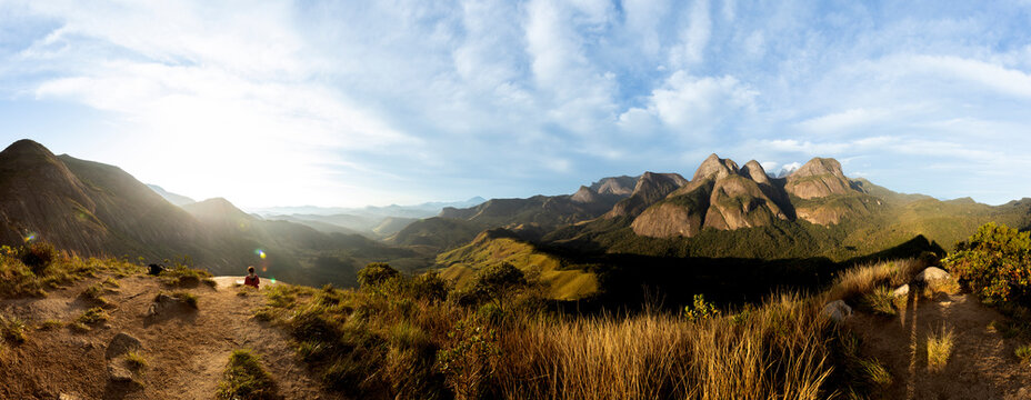 Panor&acirc;mica p&ocirc;r do sol,  Montanhas de Teres&oacute;polis, Rio de Janeiro