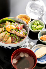 海鮮丼