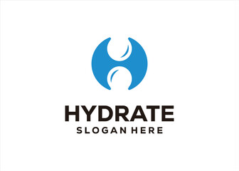 Obraz premium h logo design water concept