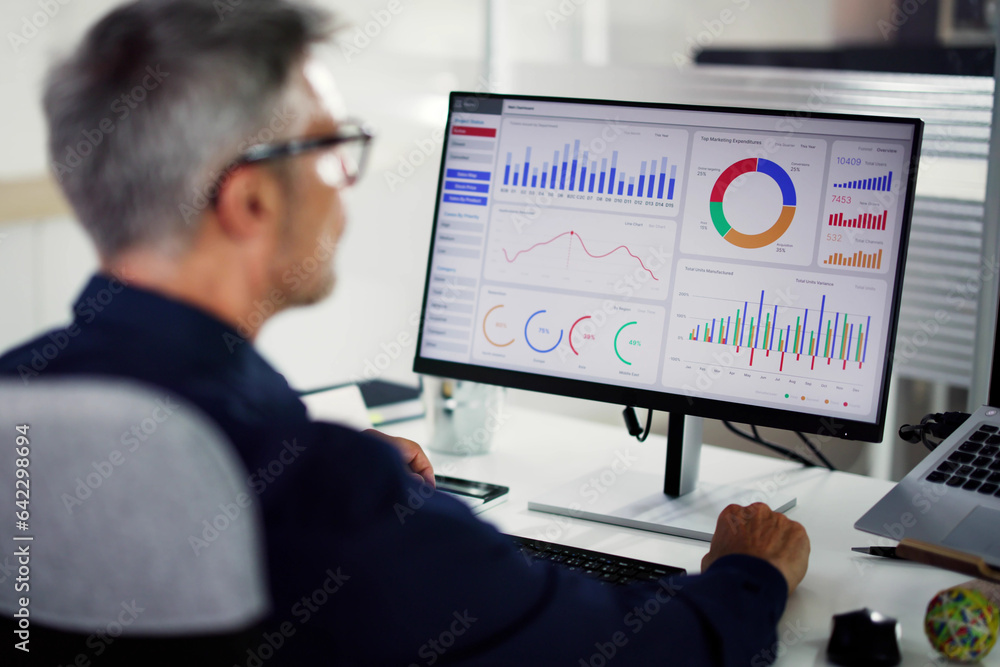 Aufkleber Business Data Analyst Using KPI Data Dashboard