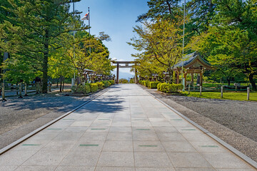 山梨 武田神社（躑躅ヶ崎館跡）参道の風景