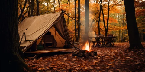 Gordijnen camping in the forest © Aurimas