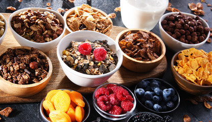 Breakfast cereal products and fresh fruits