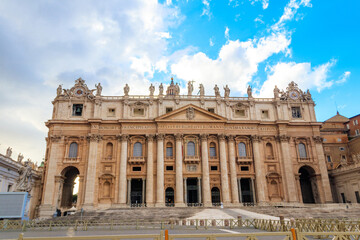 Fototapeta na wymiar Papal basilica of Saint Peter in Vatican