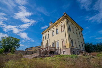 Fototapeta premium Cursed Renaissance Manor: Unveiling the Haunting Mysteries of an Abandoned Villa in Emilia Romana, Italy