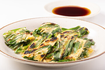 ニラ焼き　ニラチヂミ