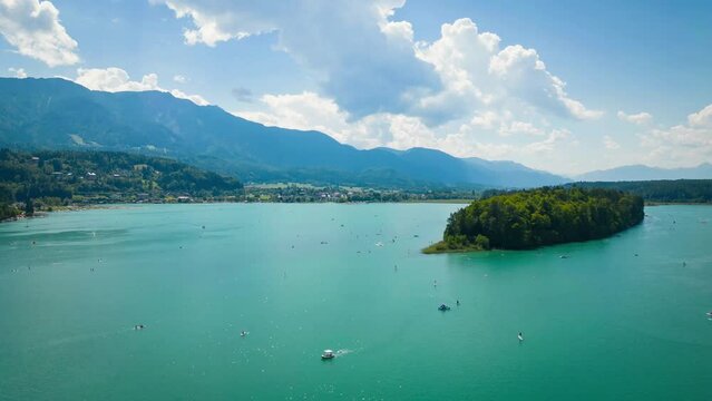 Faakersee in K&auml;rnten Spektakul&auml;res Zeitraffer vom K&auml;rtner See im Sommer.