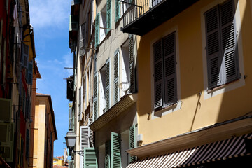 Fototapeta na wymiar Upper section of old town buildings, city of Nice