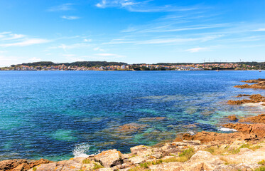 Costa y pueblo de Mux&iacute;a 