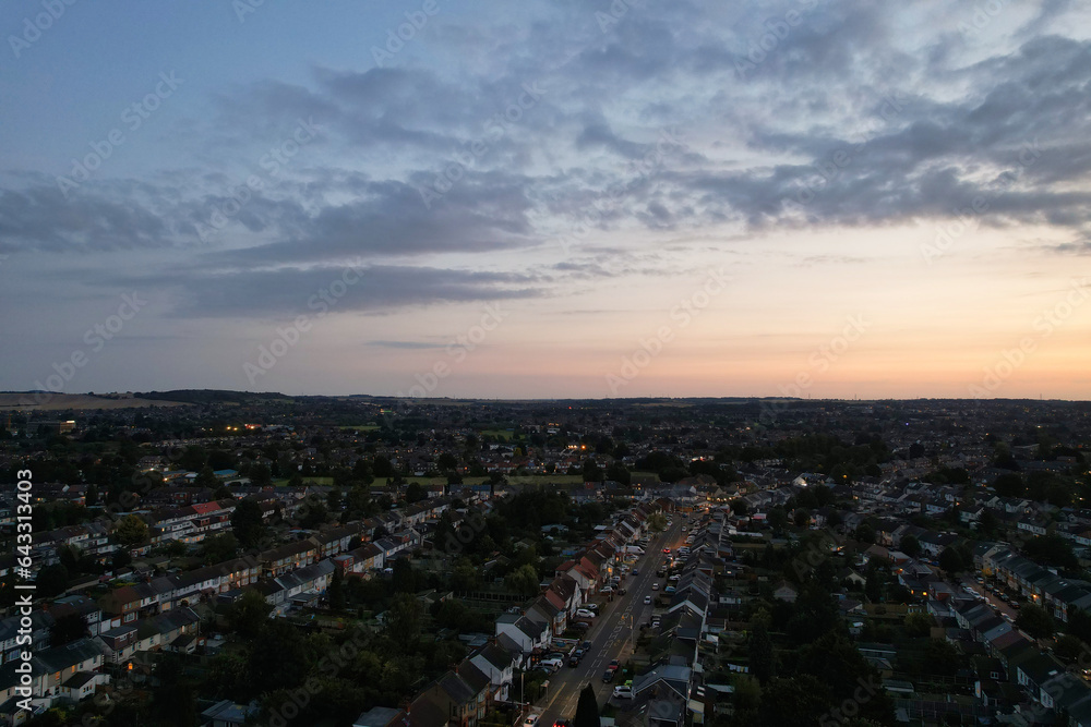 Wall mural aerial view of luton city and residential homes at night