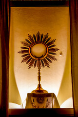 Holy sacrament monstrance in Santa Ninfa church, Palermo, Sicily, Italy. - obrazy, fototapety, plakaty