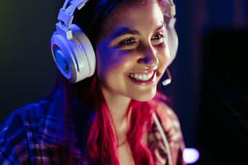 Happiness in the virtual world: Female gamer's joyful gaming experience