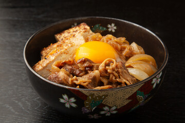 肉豆腐丼