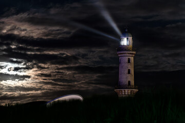 Leuchtturm Warnemünde bei Nacht