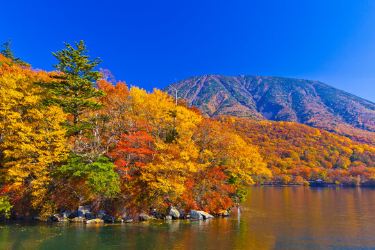 Lake Ch?zenji in autumn and Mount Nantai, Japan,Tochigi Prefecture,Nikko, Tochigi