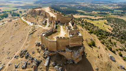 Vista aérea de la fortaleza califal de Gormaz en la provincia de Soria, España	