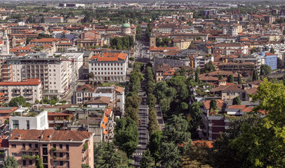 Obraz premium Downtown Bergamo, Italy, August 7, 2023; Panoramic view of buildings and cityscape