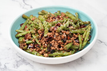 stir fried long beam