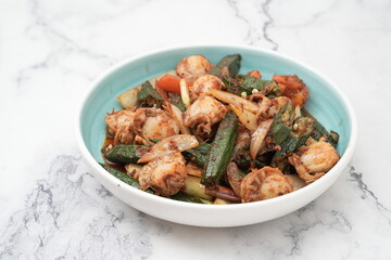 spicy lady finger with seafood