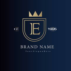 E Vintage letter logo
