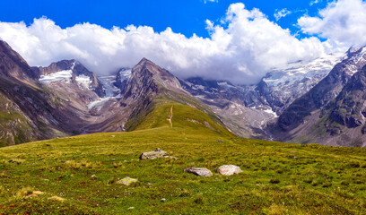 Fototapeta na wymiar Die Ötztaler Alpen im Gurgler Kamm in Österreich