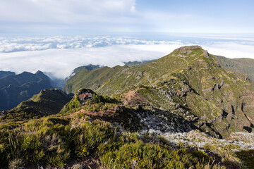 Fototapeta na wymiar View form Pico do Arieiro on the Atlantic ocean, Madeira island, Portugal