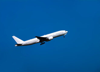 離陸した航空機