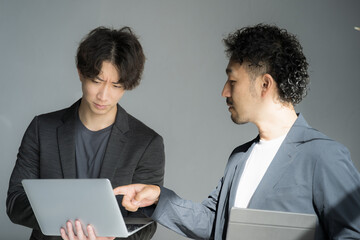 上司や顧客のの無茶ぶりに困る部下...