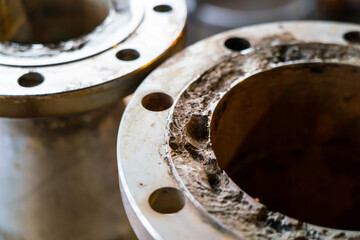 Severe corrosion of pipe flanges in the petroleum industry